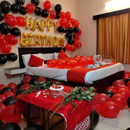 Goroomgo Blue Bell Bhubaneswar - Well Decorated Room -Wifi And Parking Facilities Available المظهر الخارجي الصورة