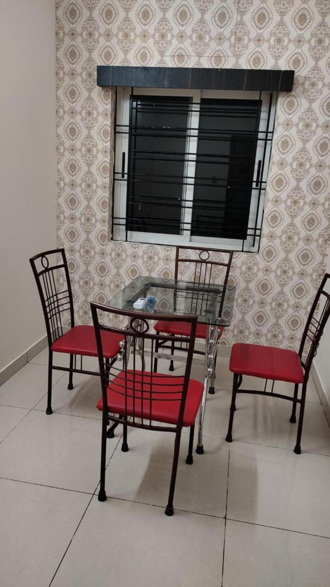 Goroomgo Blue Bell Bhubaneswar - Well Decorated Room -Wifi And Parking Facilities Available المظهر الخارجي الصورة
