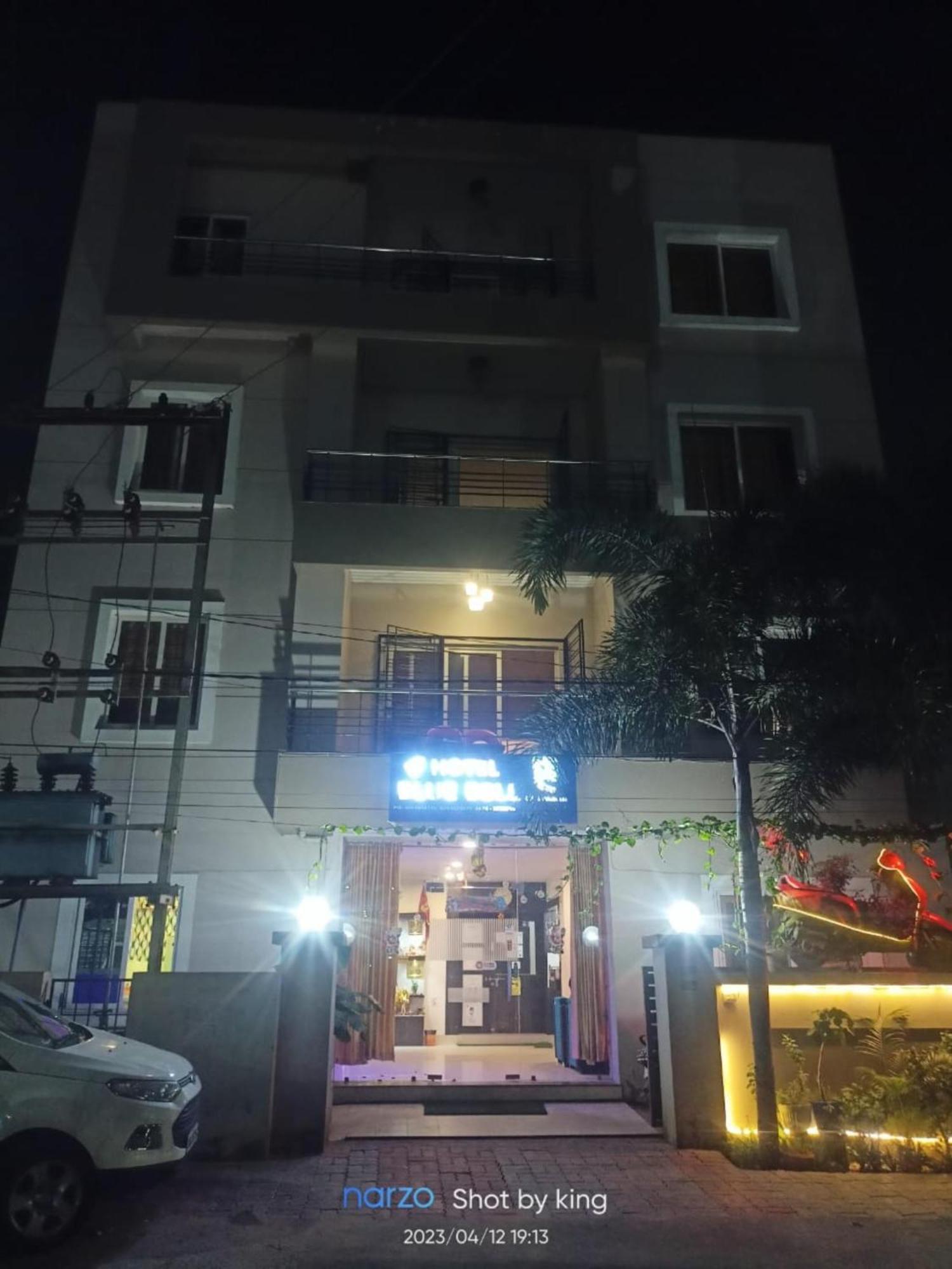 Goroomgo Blue Bell Bhubaneswar - Well Decorated Room -Wifi And Parking Facilities Available المظهر الخارجي الصورة
