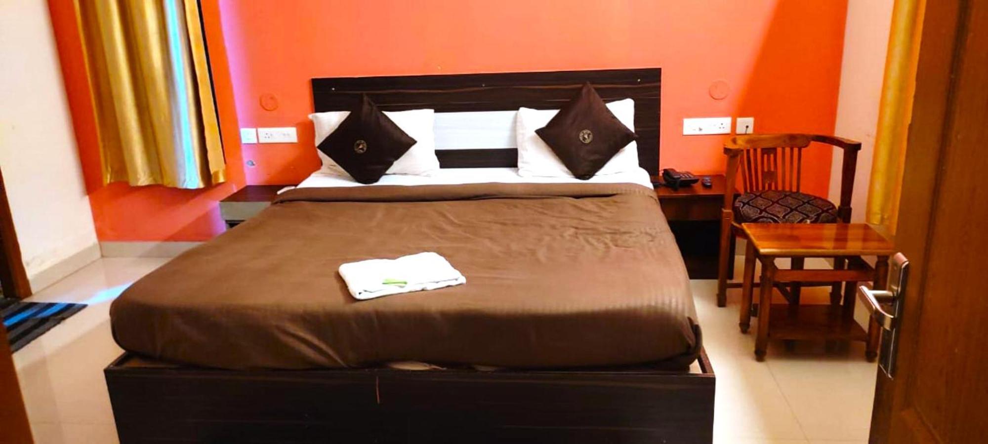 Goroomgo Blue Bell Bhubaneswar - Well Decorated Room -Wifi And Parking Facilities Available المظهر الخارجي الصورة
